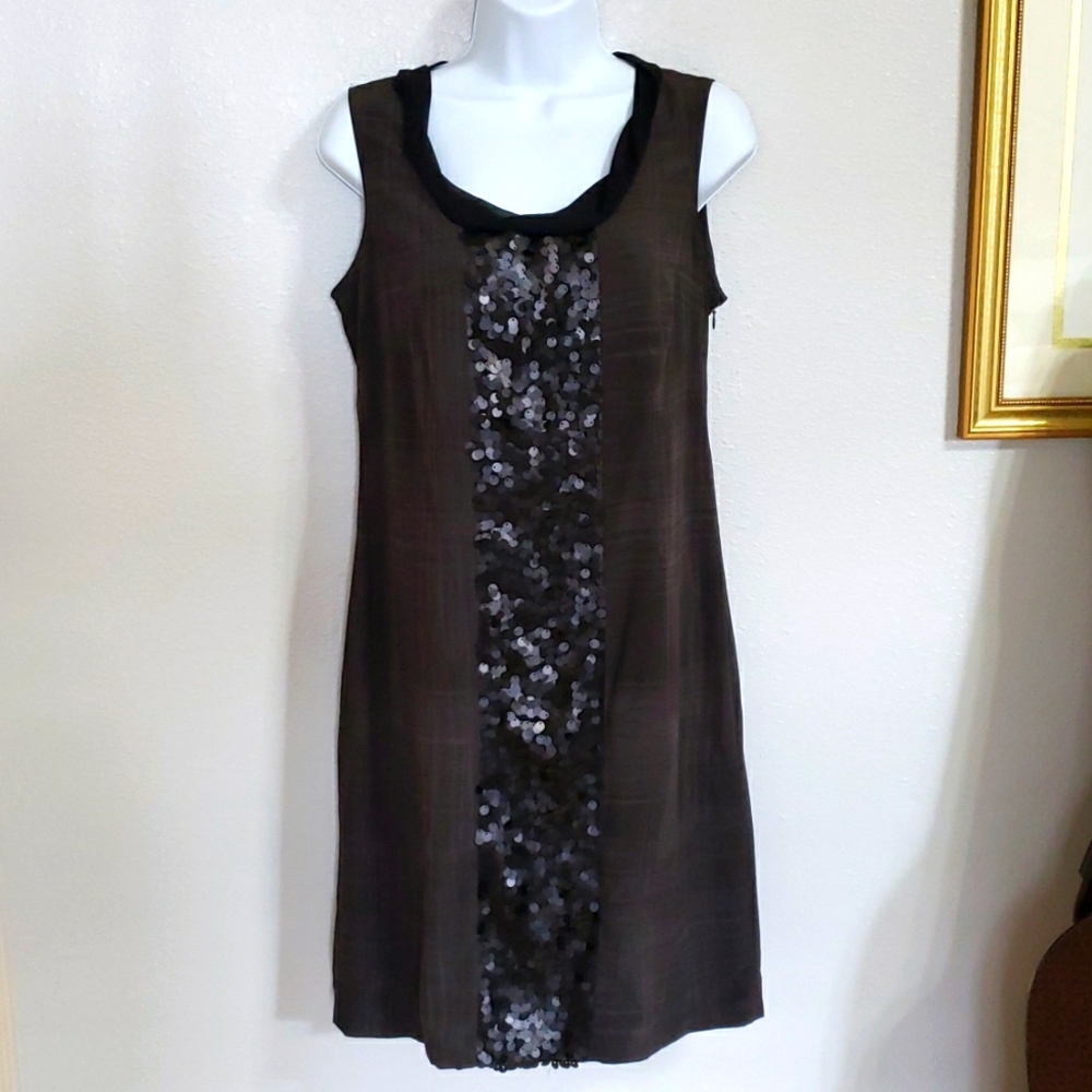 Women's sz 6 sheath dress.